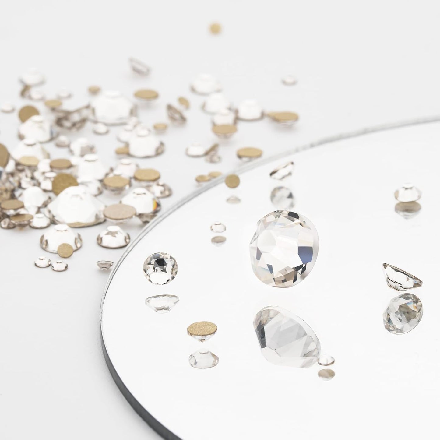 Novani Clear Rhinestones 1440pcs Flat Back Round Rhinestone Style 2088 Sparkly Crystal Gemstones for Nail Art and Crafting SS20,4.6-4.8mm