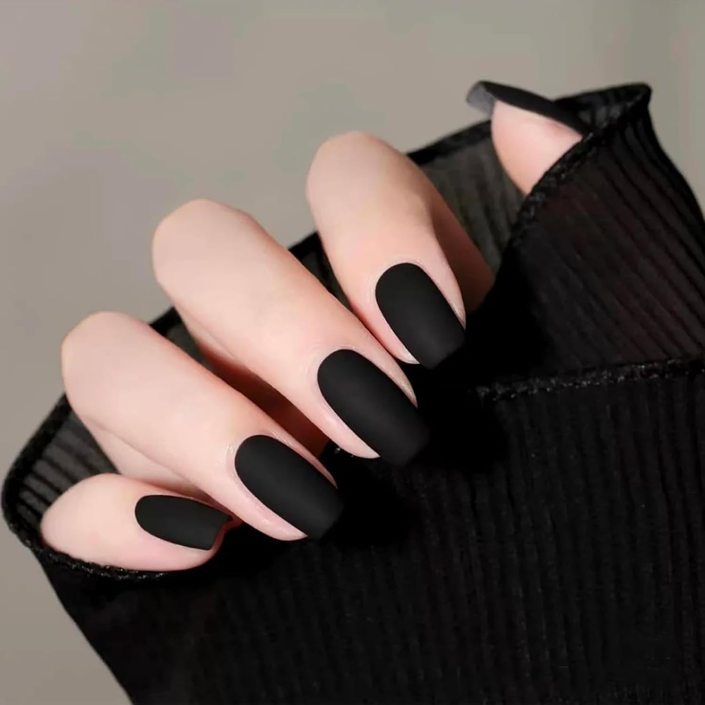NovaCharm 12ml Black Matte Nail Polish, Quick Dry Nail Lacquer for Nail Art Varnish, Mist Effect Matte Finish Velvet Nail Polish, Silky Velvet Fingernail Polish For Women Girls Manicure DIY at Home