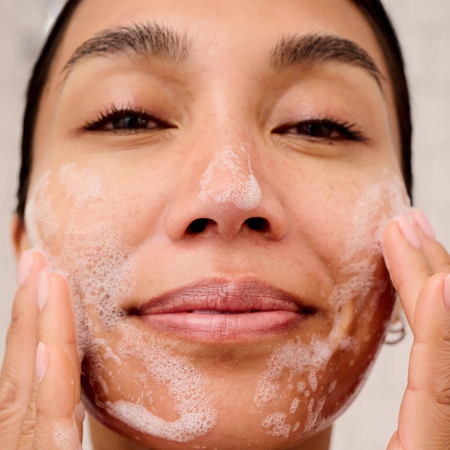 Bliss Pro Fab Foaming 2-In-1 Cleanser and Exfoliator with Bamboo Buffers - 17.2 Fl Oz - Oil-Free Gel Face Wash - Makeup Remover - Vegan & Cruelty Free