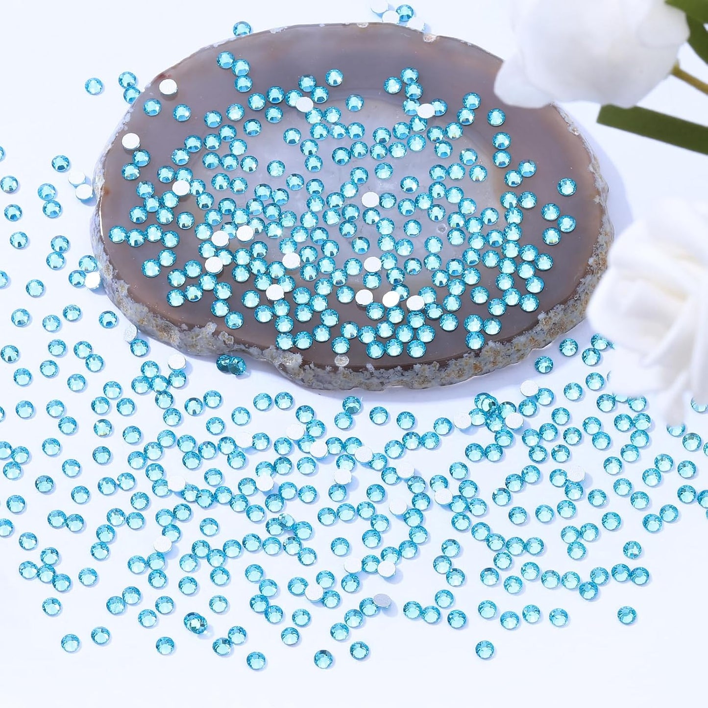 Aquamarine Flatback Rhinestones, Glass Rhinestones for Nail Art and Craft, Glue Fix, Loose Crystal Gemstones(Aquamarine, SS10, 2880pcs, 2.7-2.8mm)